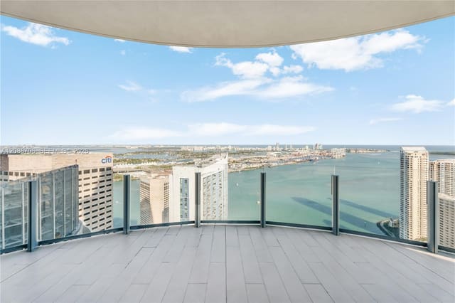 300 Biscayne Blvd Way 4601, Miami, FL 33131