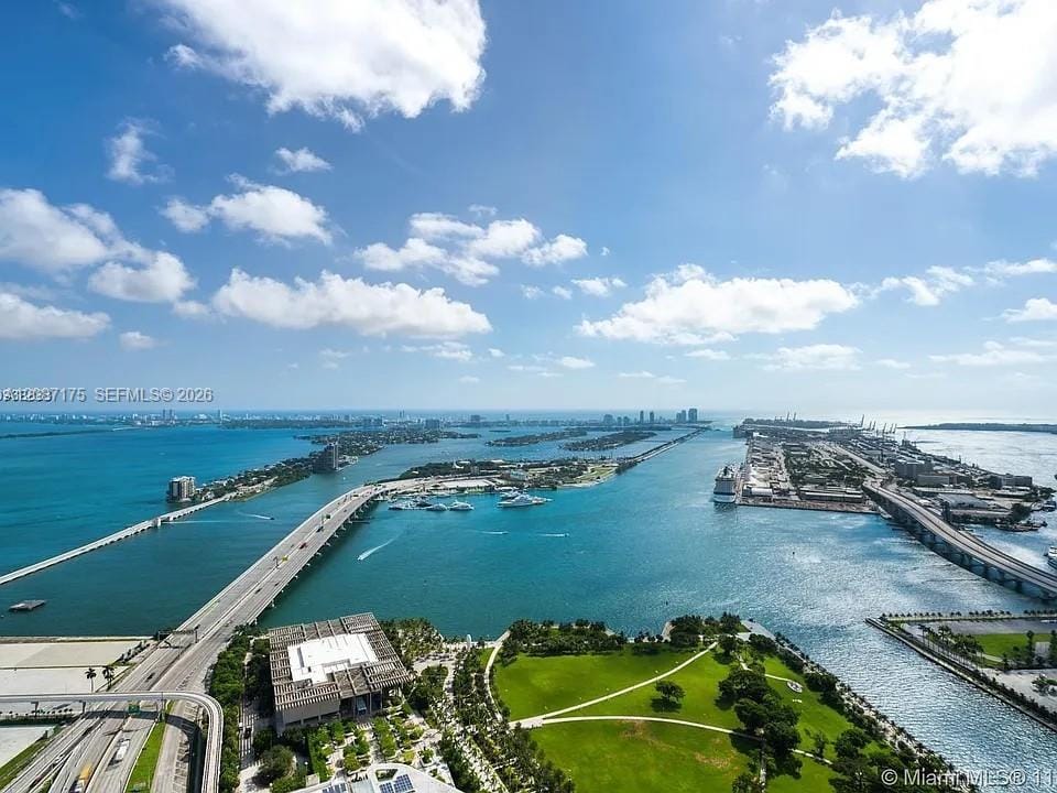 1100 Biscayne Boulevard 5801, Miami, FL 33132 photo 4