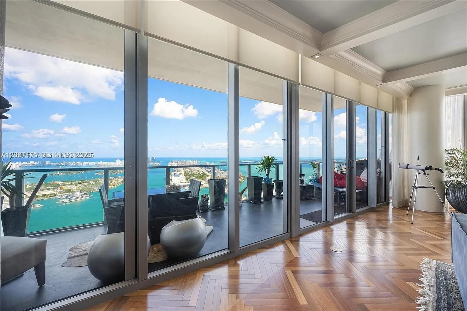 1100 Biscayne Boulevard 5801, Miami, FL 33132 photo 10