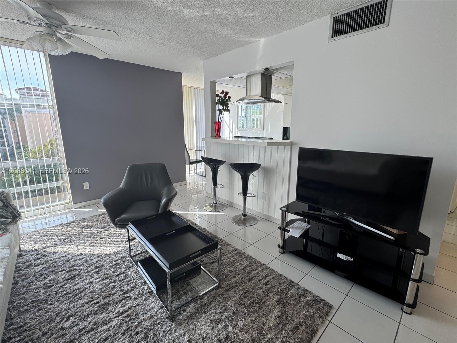 200 172nd Street 522, Sunny Isles Beach, FL 33160 photo 2