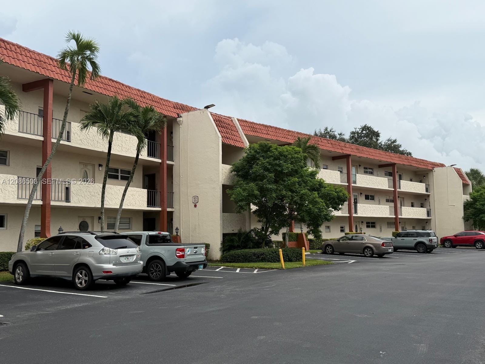 400 S Hollybrook Drive 306, Pembroke Pines, FL 33025 photo 4