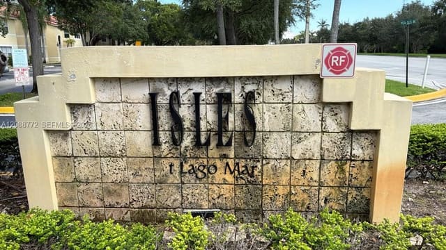 457 Vista Isles Drive 2114, Sunrise, FL 33325