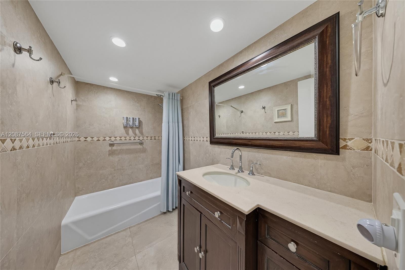 240 Galen Drive 110, Key Biscayne, FL 33149 photo 15