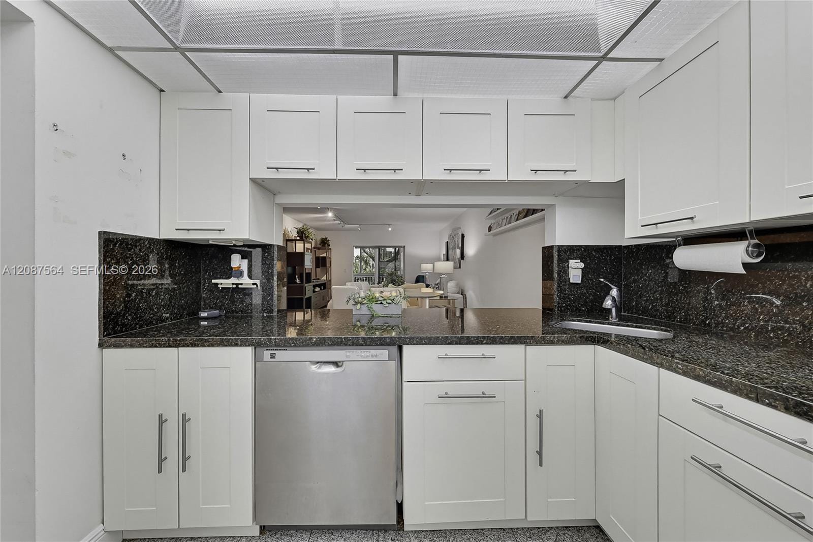 240 Galen Drive 110, Key Biscayne, FL 33149 photo 8