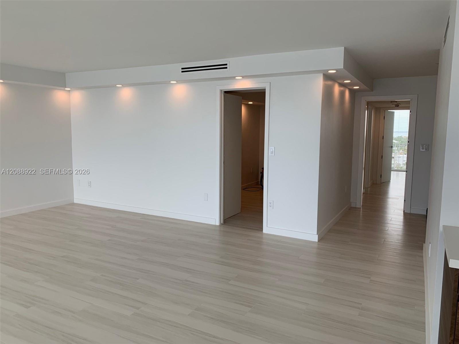 881 Ocean Drive 12C, Key Biscayne, FL 33149 photo 11