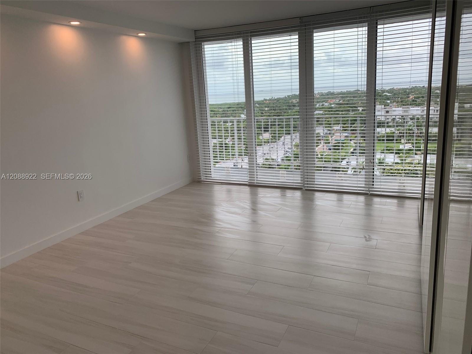 881 Ocean Drive 12C, Key Biscayne, FL 33149 photo 21
