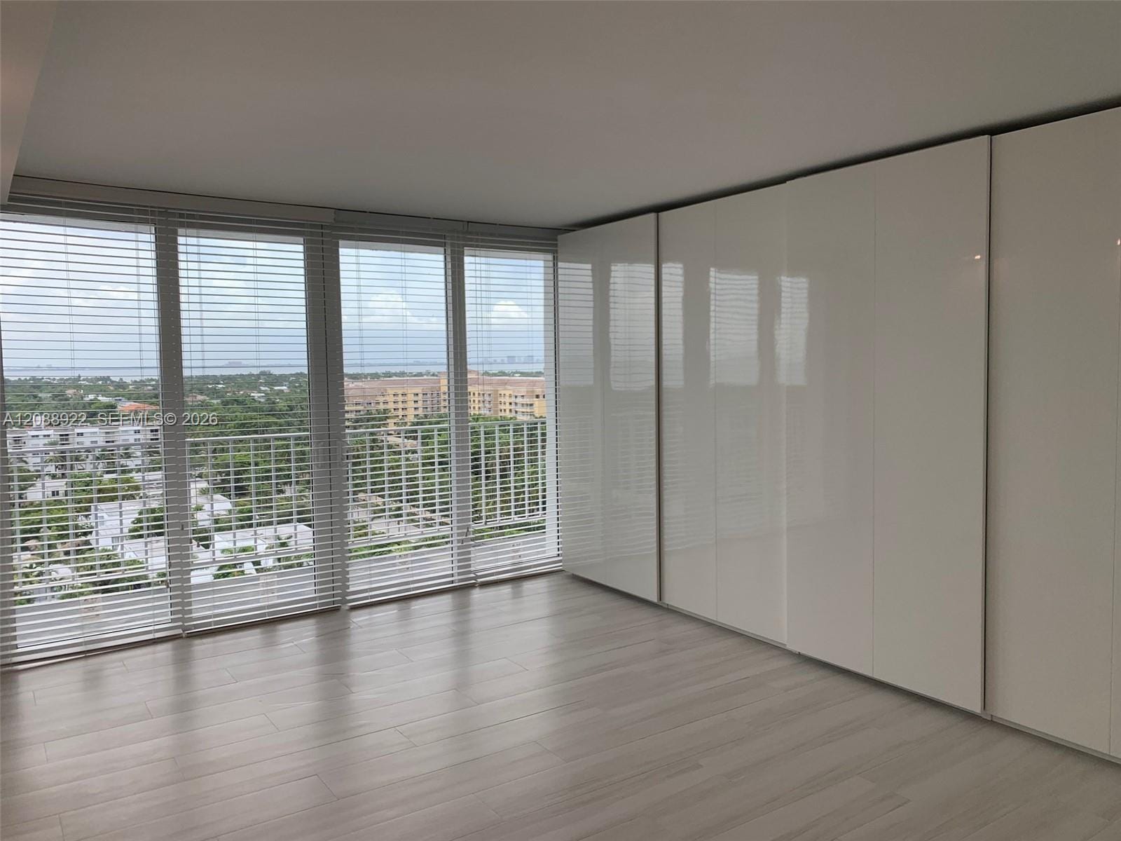 881 Ocean Drive 12C, Key Biscayne, FL 33149 photo 23