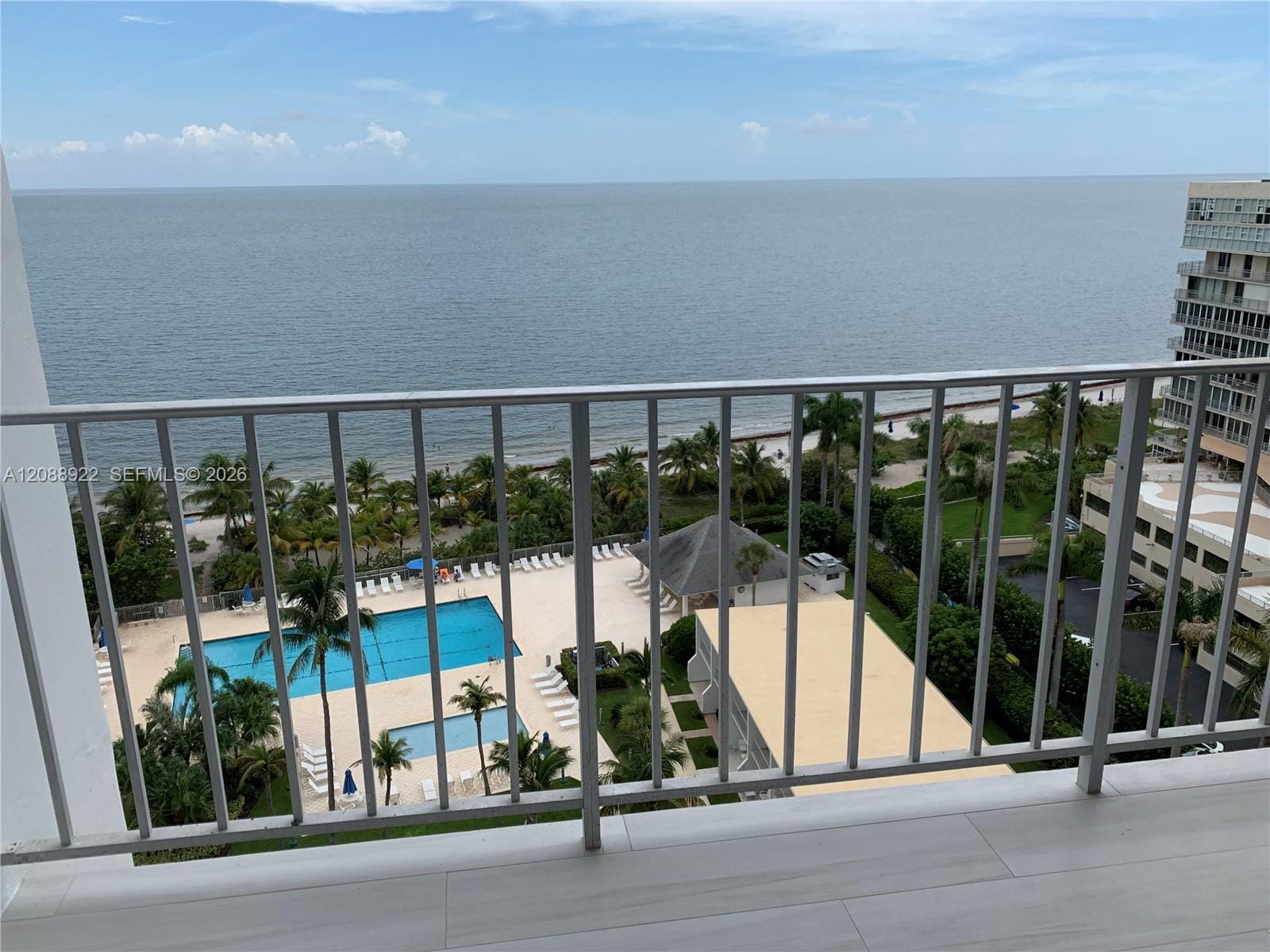 881 Ocean Drive 12C, Key Biscayne, FL 33149 photo 4