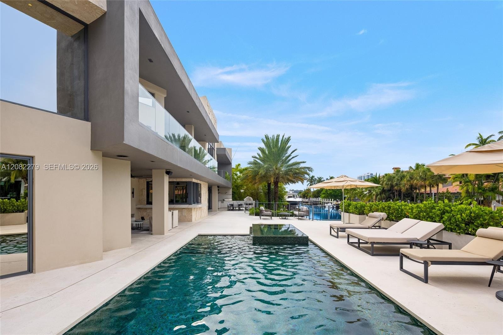 16495 NE 32nd Avenue, North Miami Beach, FL 33160 photo 23
