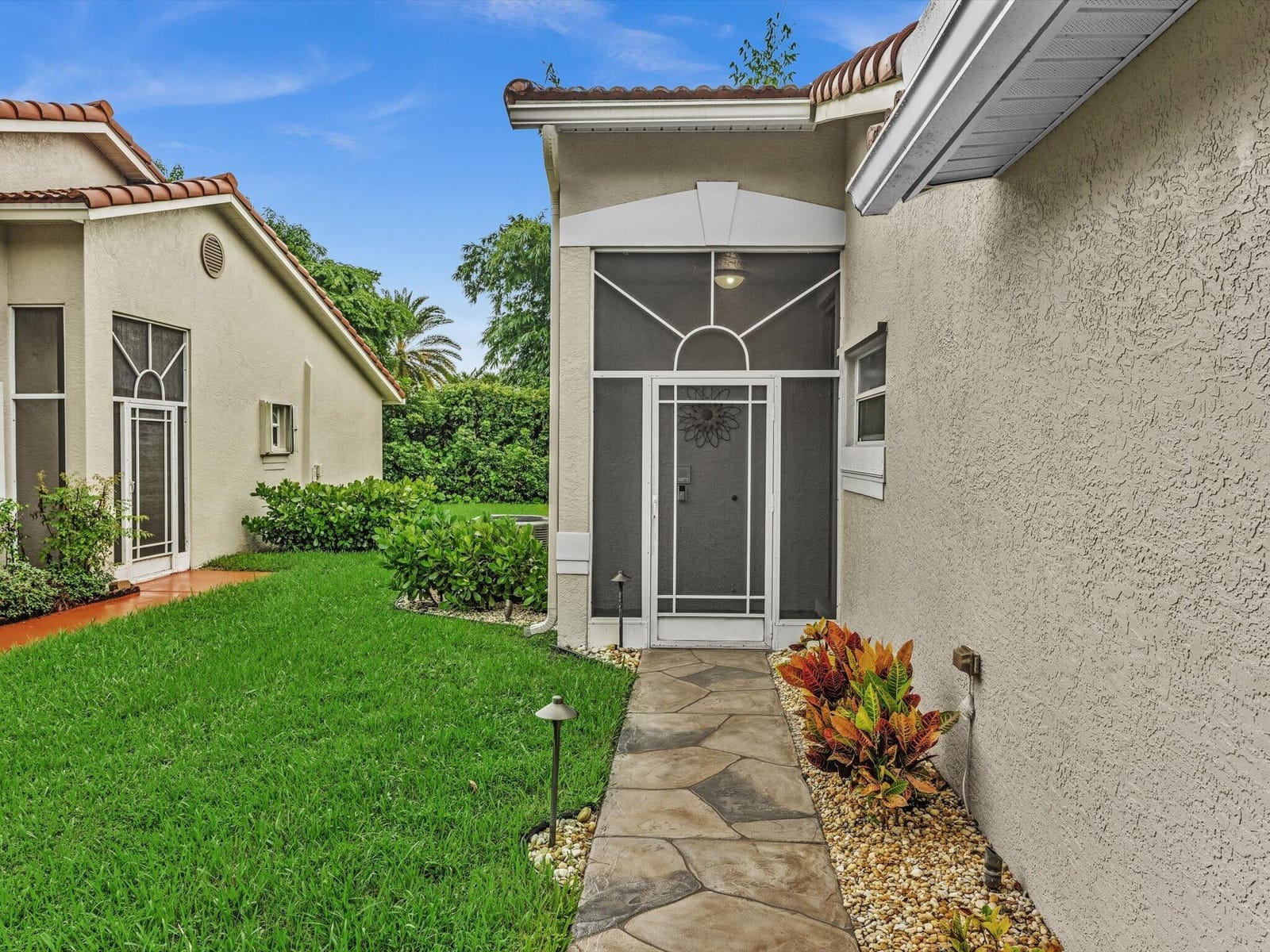 110 SAUSALITO Drive, Boynton Beach, FL 33436 photo 8
