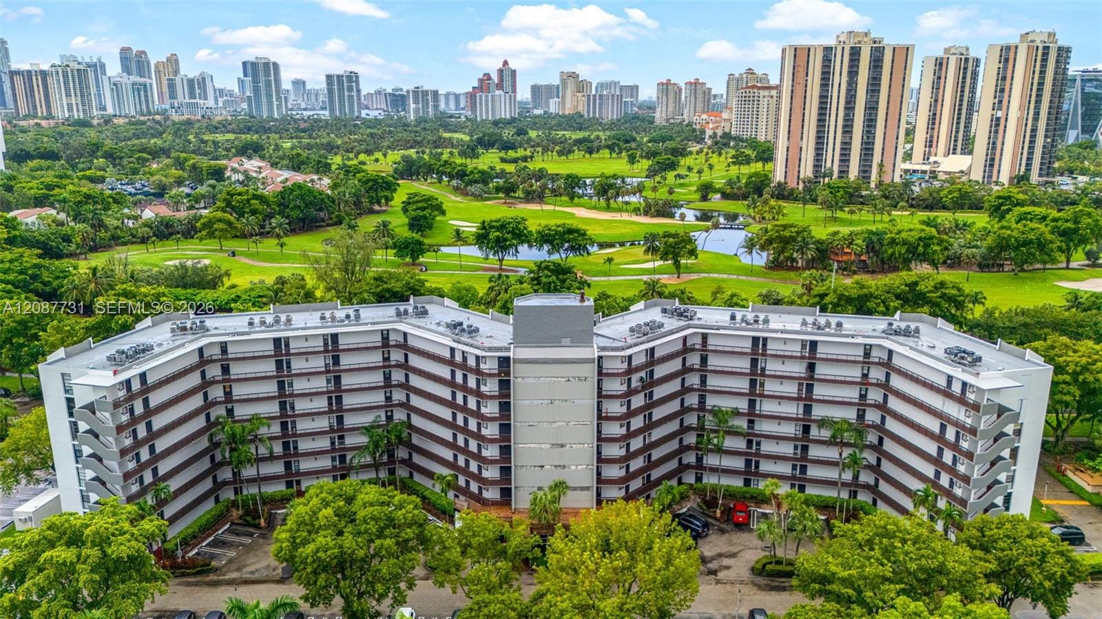 3301 N Country Club Drive 208, Aventura, FL 33180