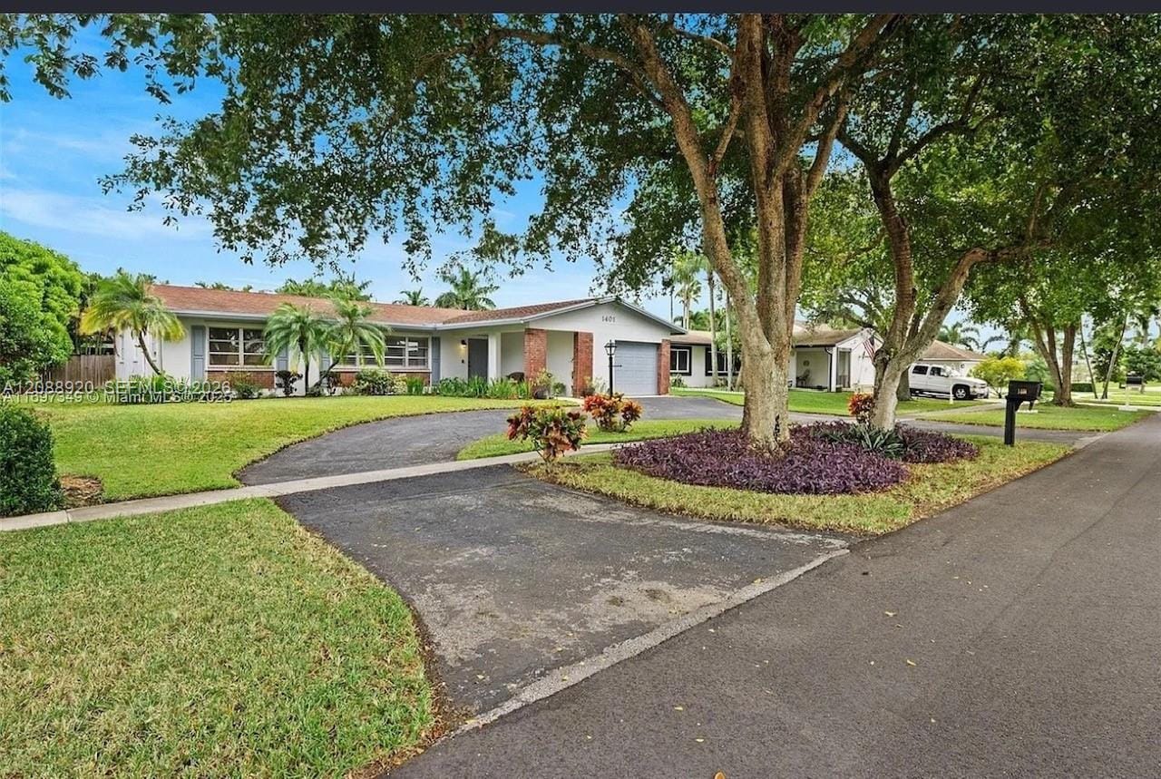 1401 NW 122nd Avenue, Pembroke Pines, FL 33026 photo 2