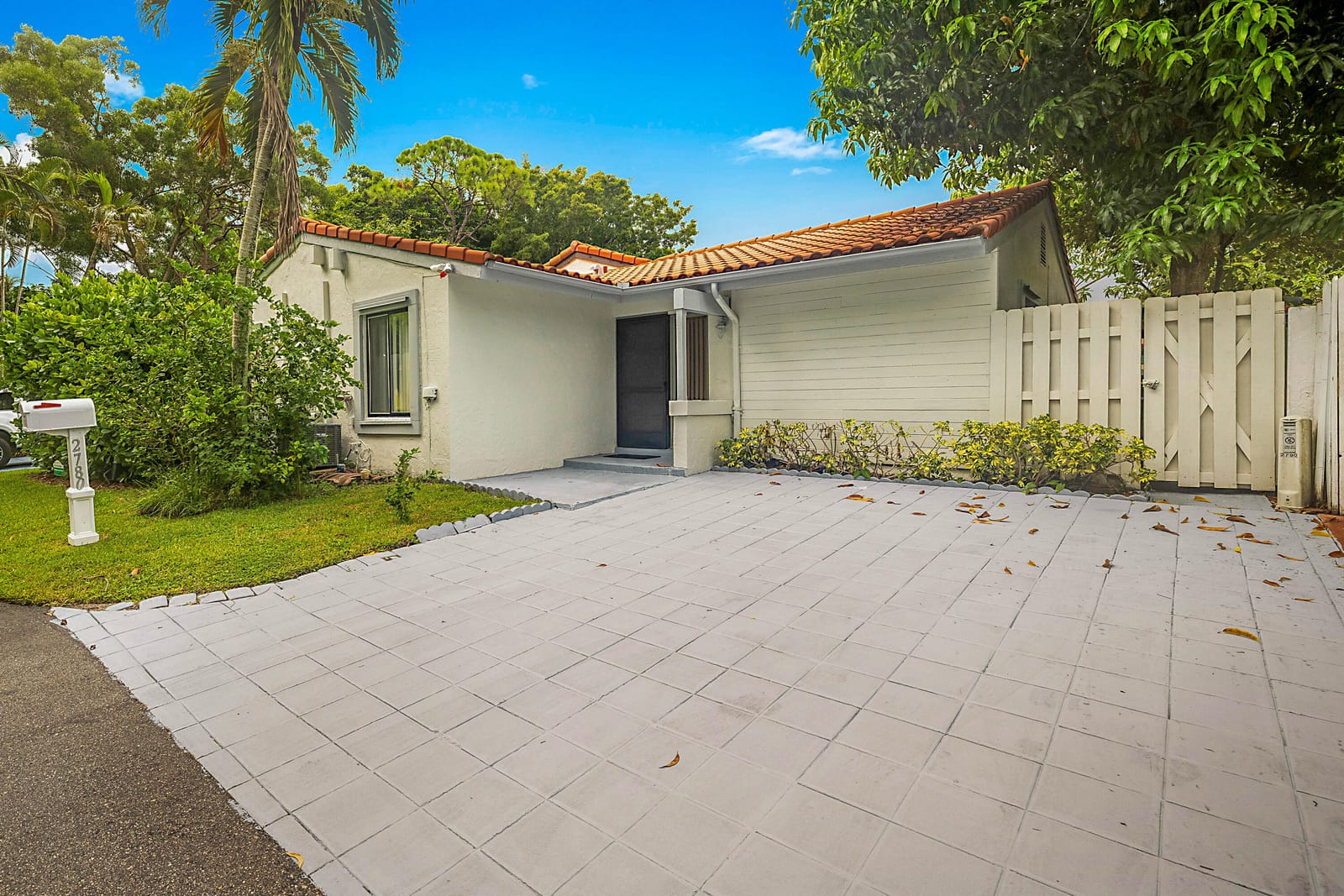 2780 NORFOLK PINE Court — photo 1