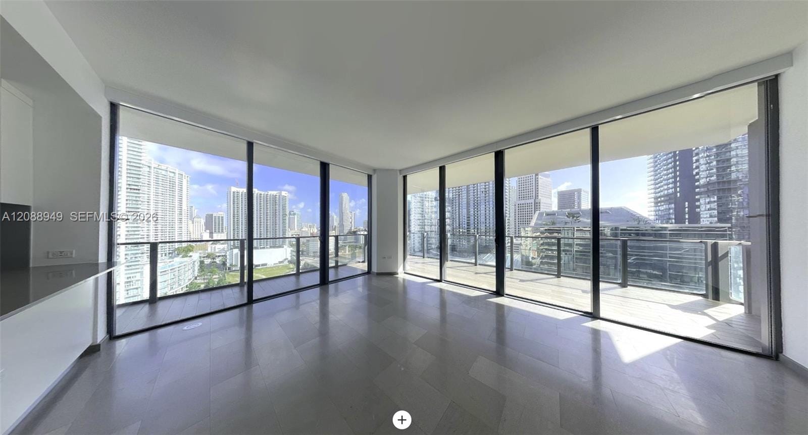 88 SW 7th Street 1711, Miami, FL 33130 photo 2