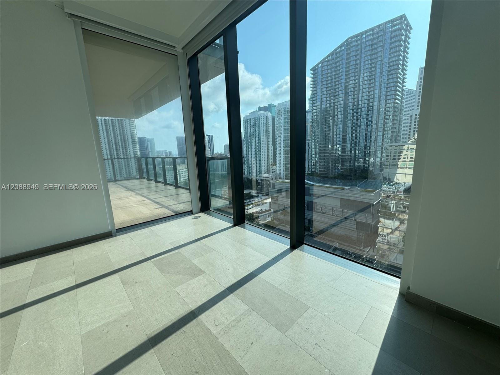 88 SW 7th Street 1711, Miami, FL 33130 photo 25