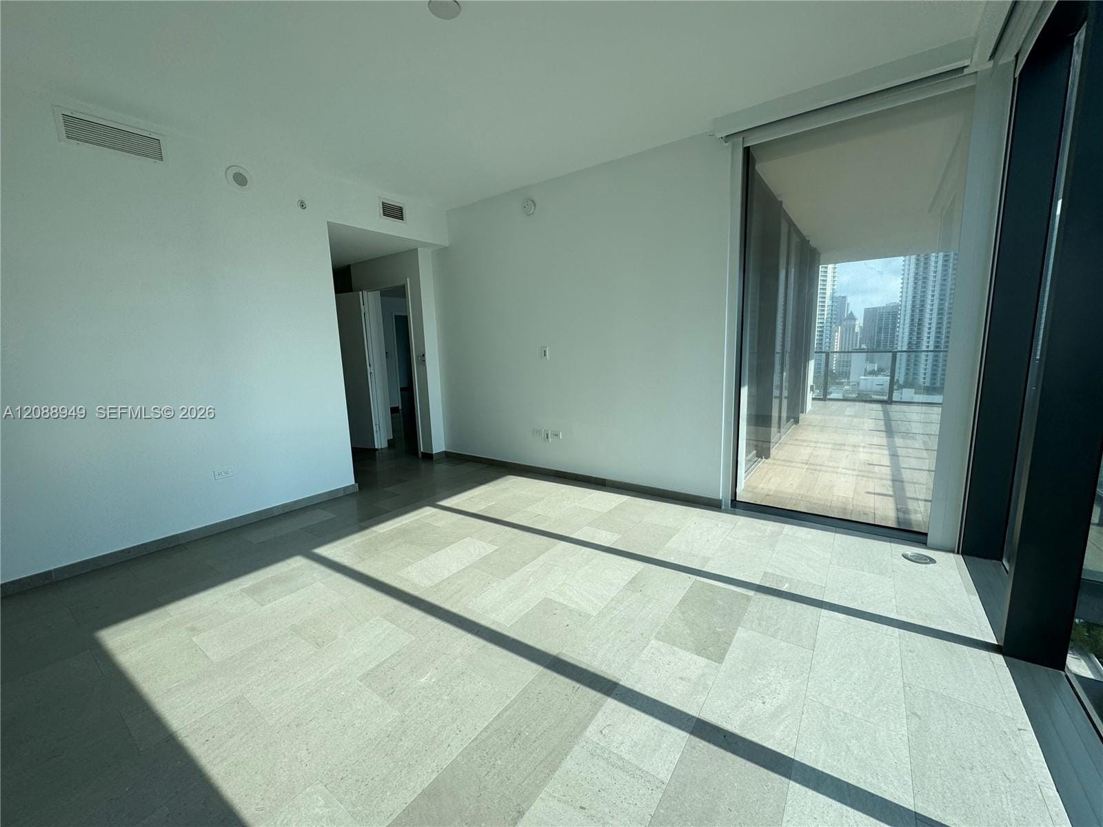 88 SW 7th Street 1711, Miami, FL 33130 photo 26