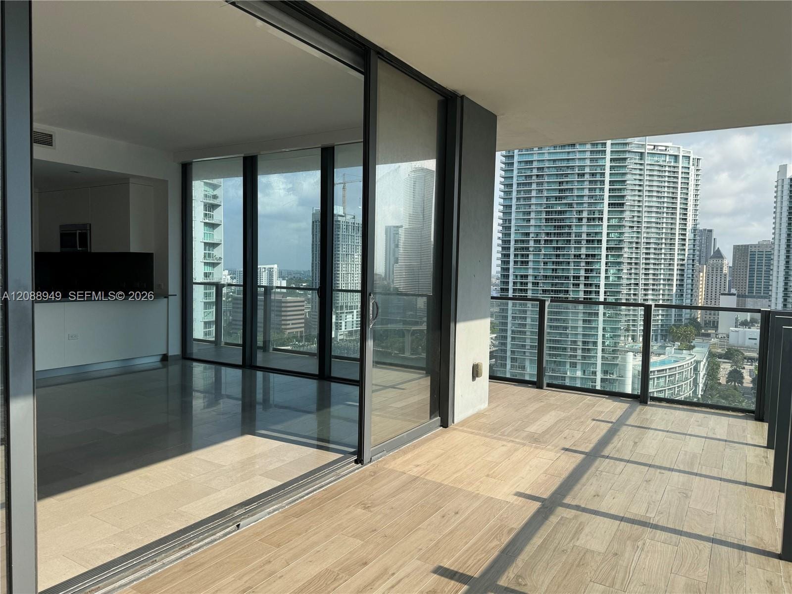 88 SW 7th Street 1711, Miami, FL 33130 photo 7