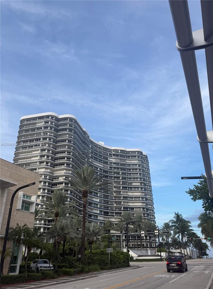 9601 Collins Avenue 602 — photo 3