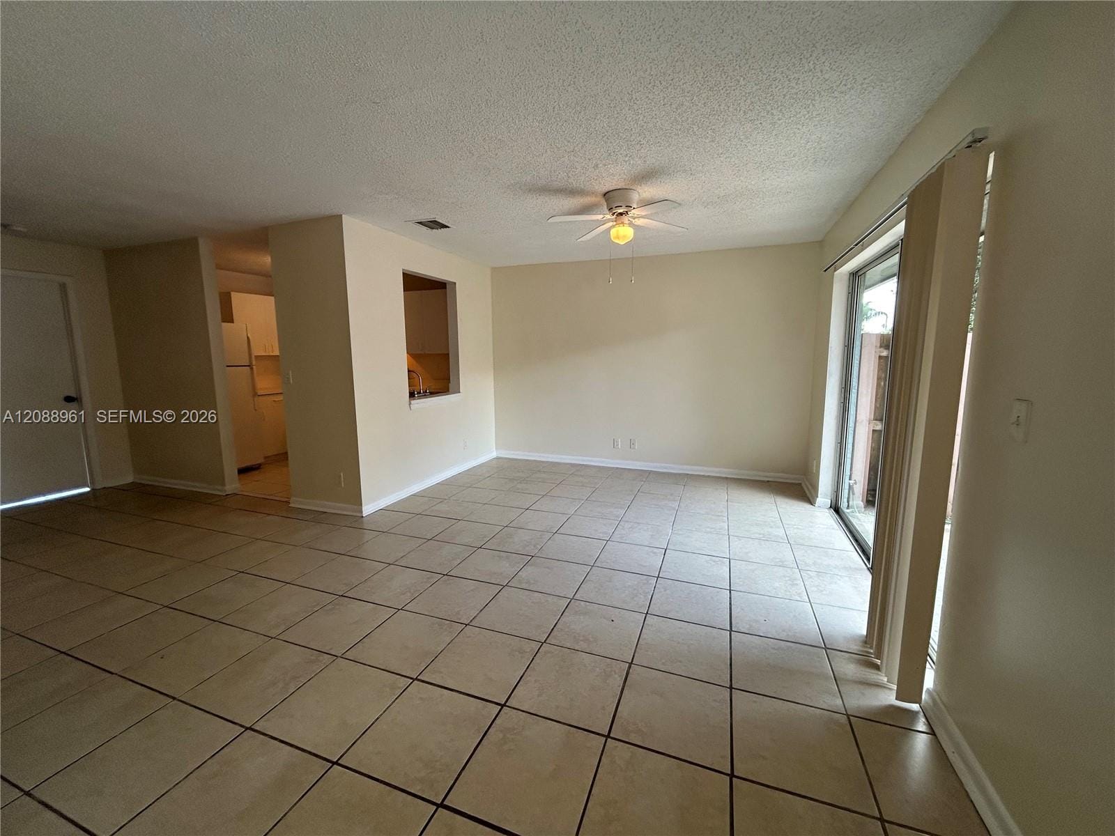 910 E Cypress Way E, Palm Springs, FL 33406 photo 5