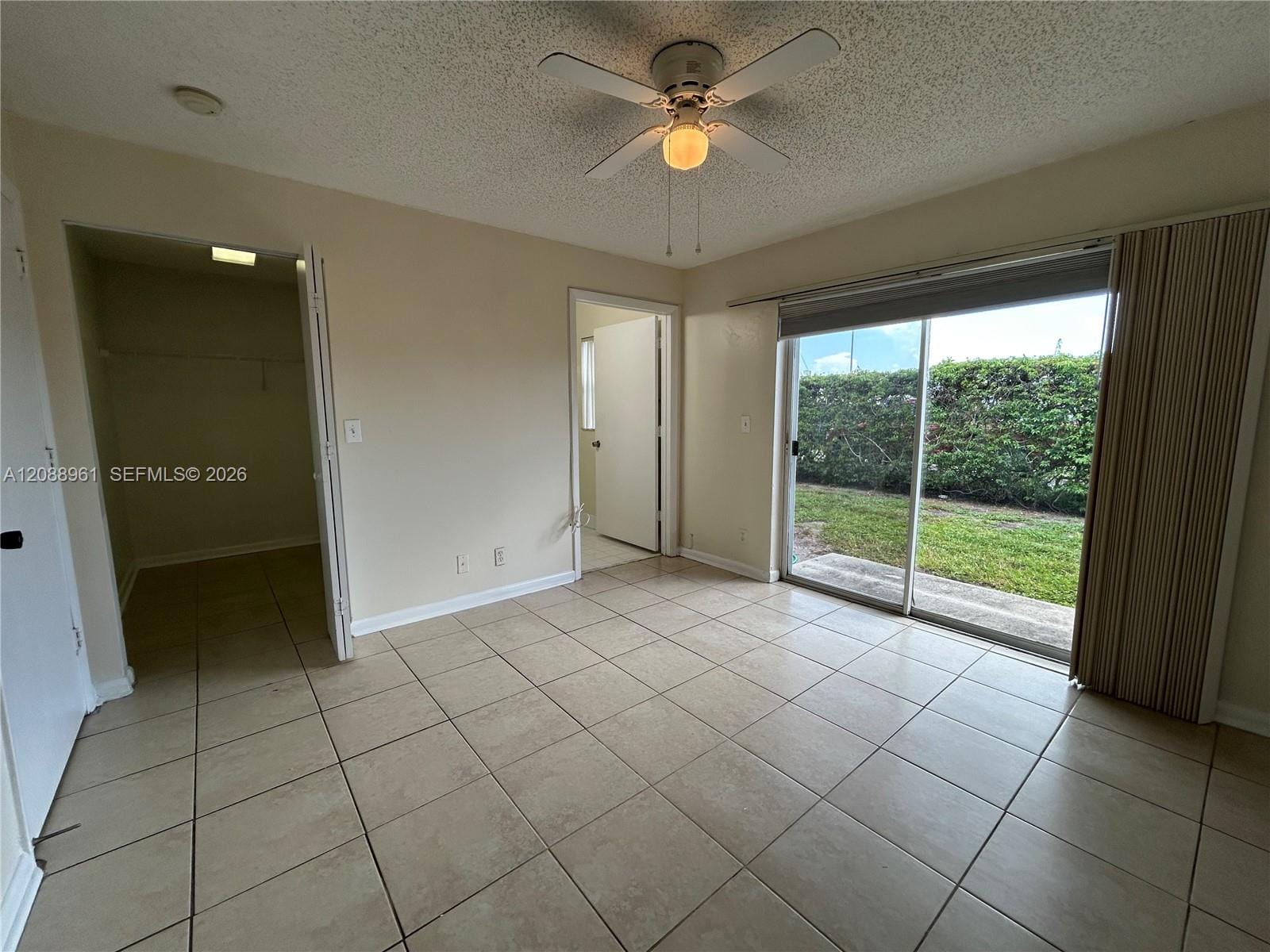 910 E Cypress Way E, Palm Springs, FL 33406 photo 6