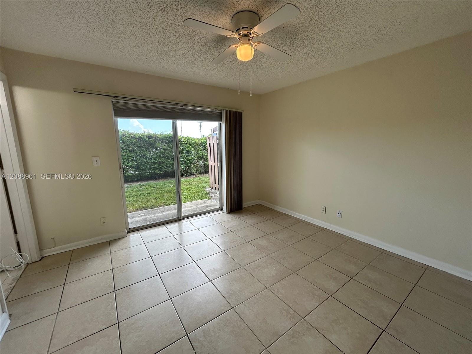 910 E Cypress Way E, Palm Springs, FL 33406 photo 7