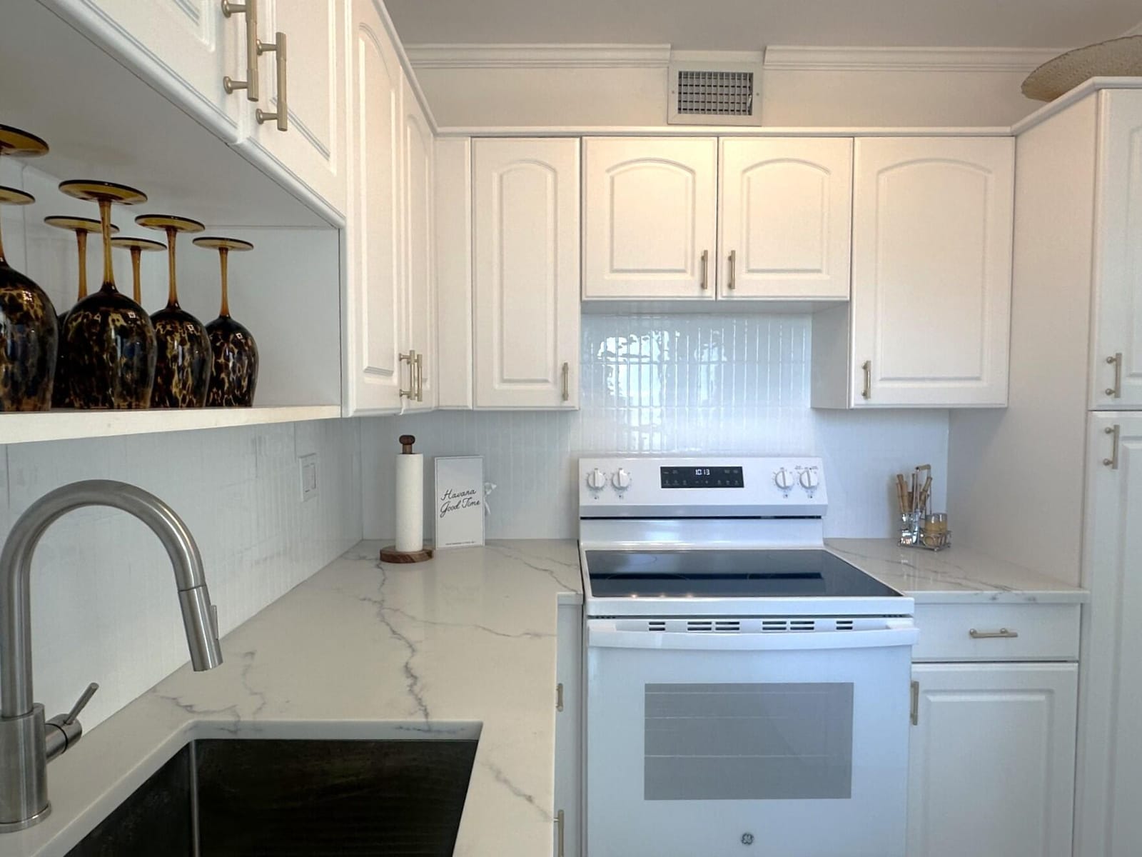 2555 NE 11th Street 804, Fort Lauderdale, FL 33304 photo 7