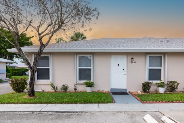 389 BENNINGTON Lane A, Lake Worth, FL 33467