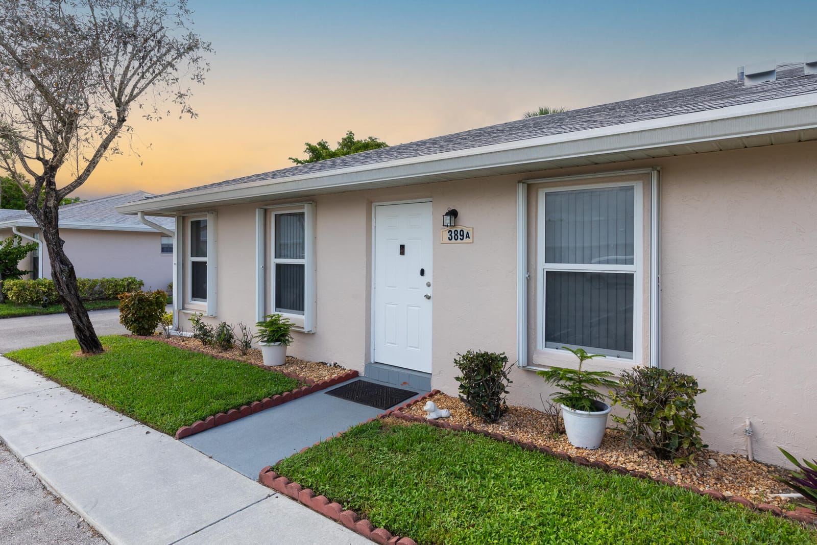 389 BENNINGTON Lane A, Lake Worth, FL 33467 photo 2