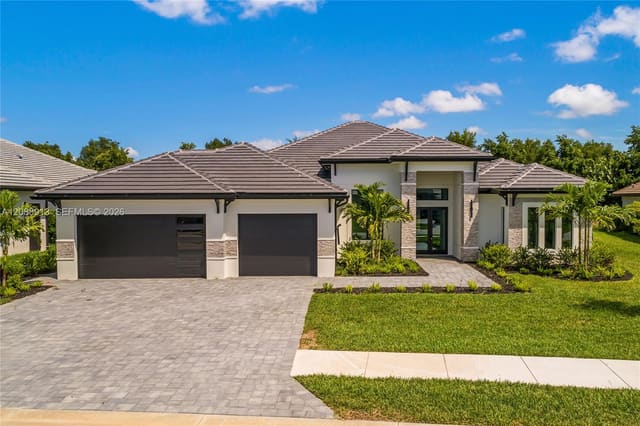 14318 Charthouse, Naples, FL 34114