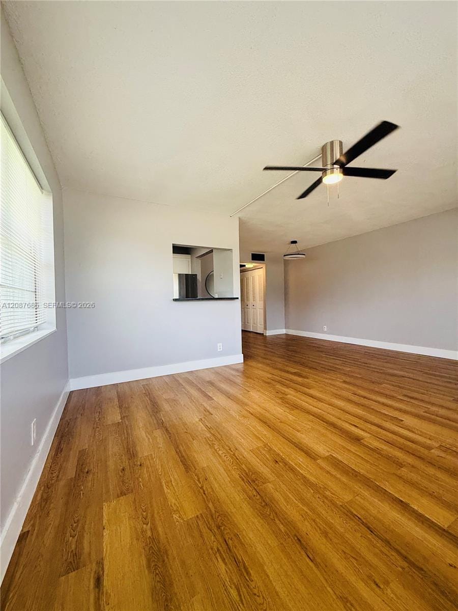 21 Windsor B 21, West Palm Beach, FL 33417 photo 2