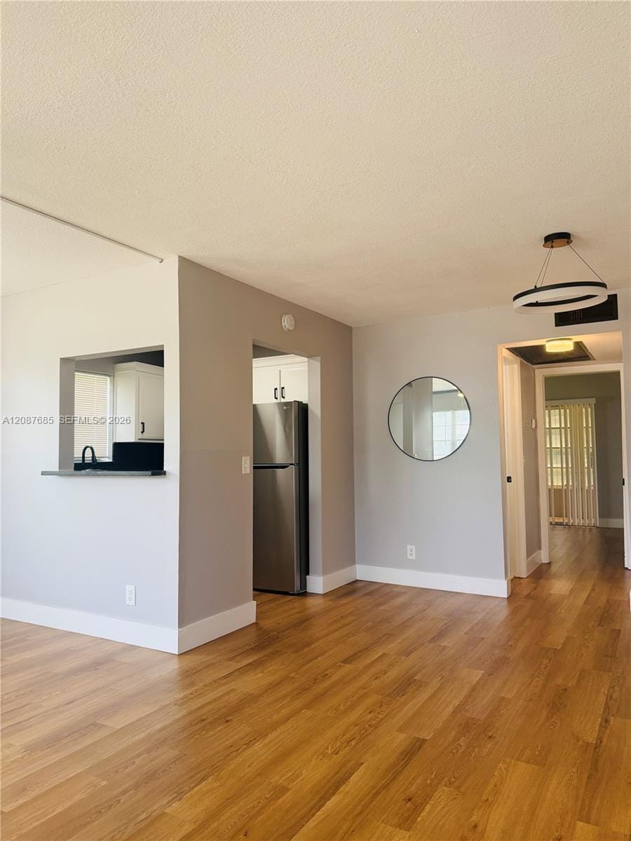 21 Windsor B 21, West Palm Beach, FL 33417 photo 3