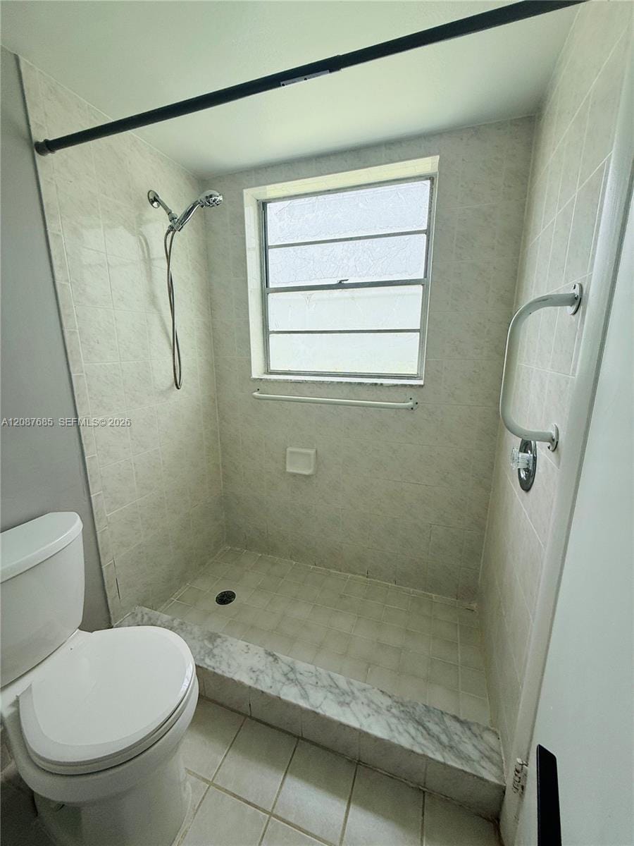 21 Windsor B 21, West Palm Beach, FL 33417 photo 8