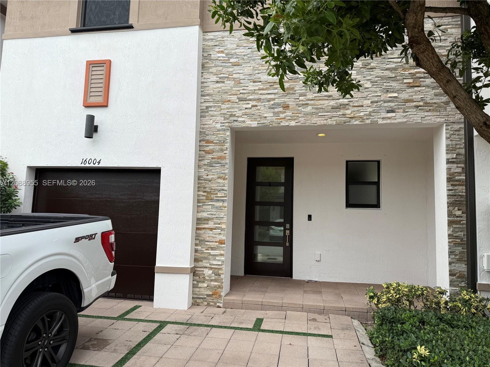 16004 NW 91st Court, Miami Lakes, FL 33018 photo 2