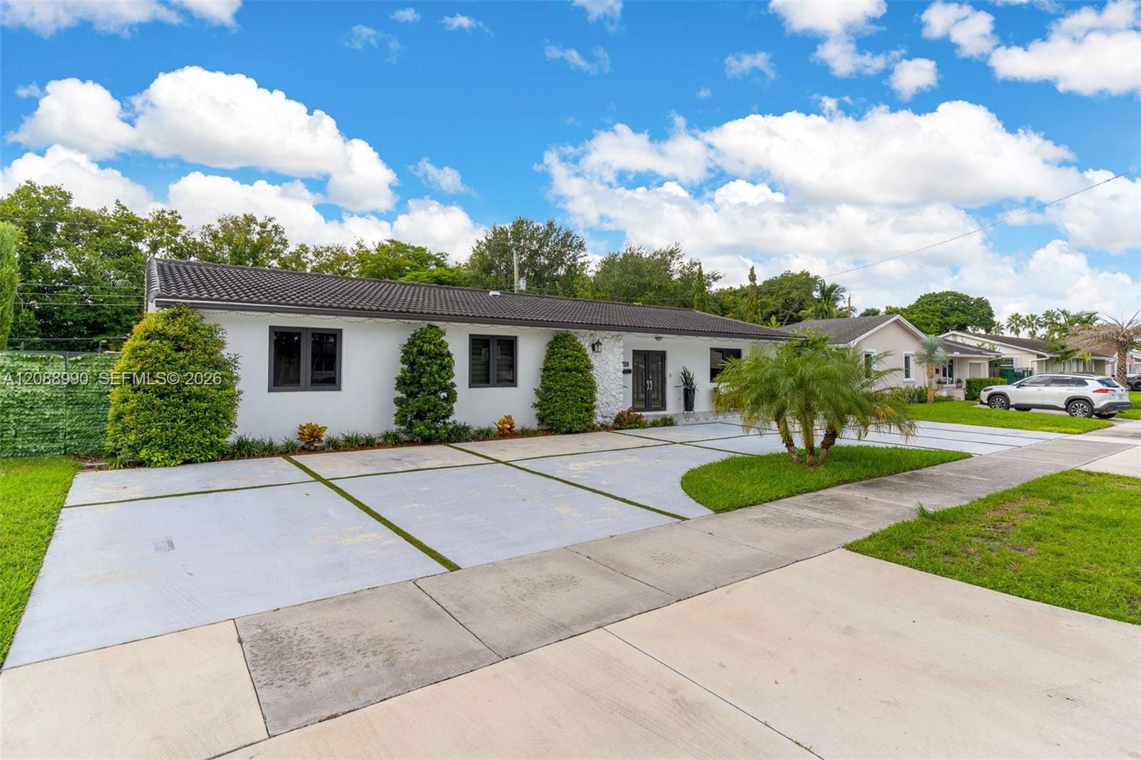 10010 SW 85th Terrace, Miami, FL 33173 photo 2