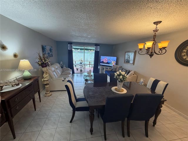 400 NW 107th Avenue 4D, Miami, FL 33172