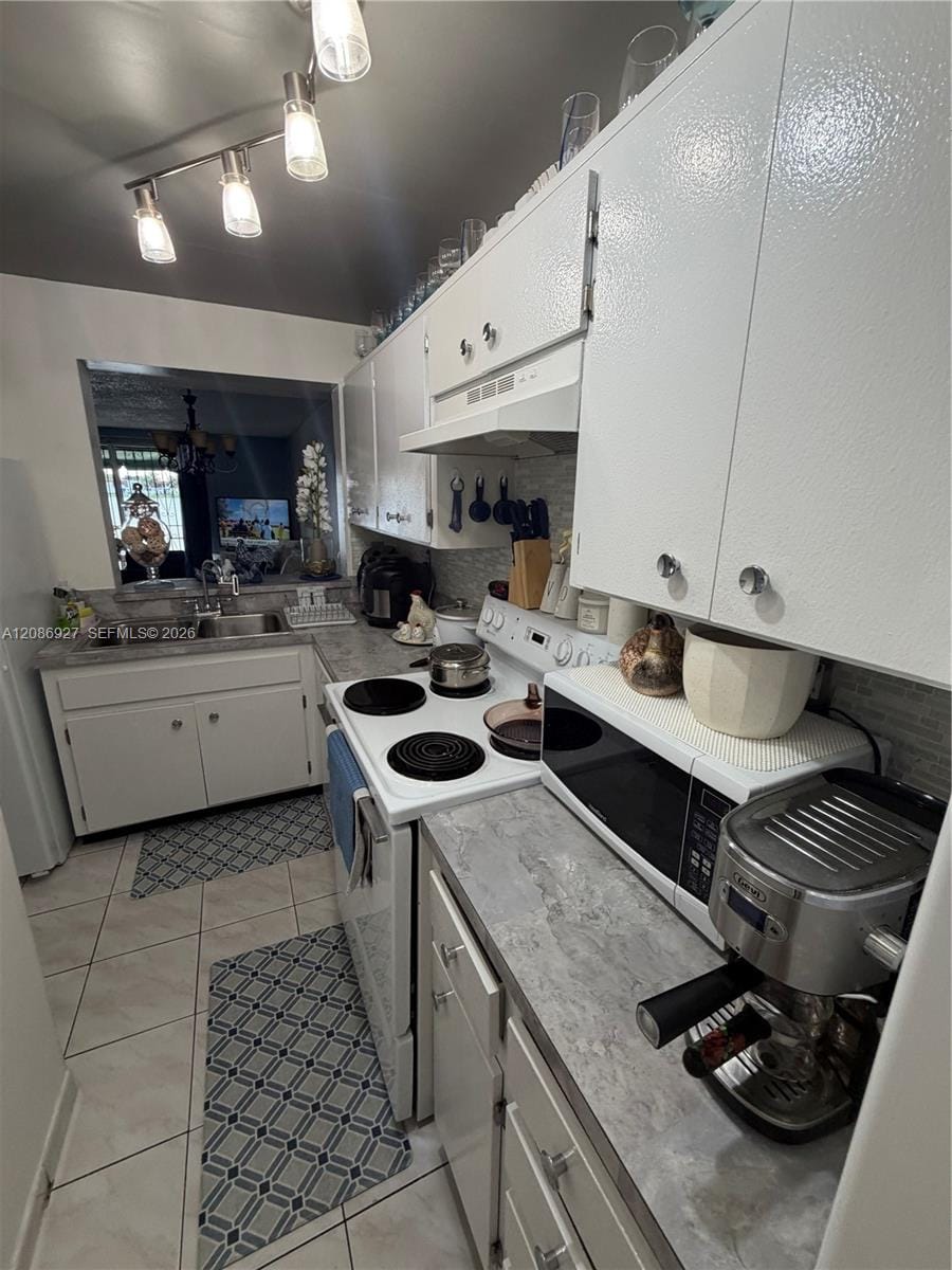 400 NW 107th Avenue 4D, Miami, FL 33172 photo 4