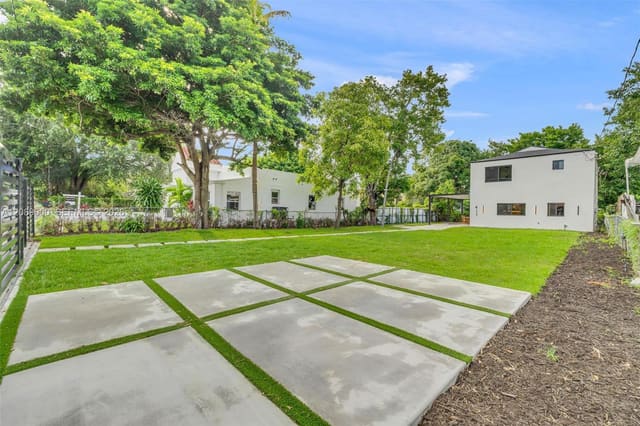 411 NW 59th Street, College Park, Miami, FL