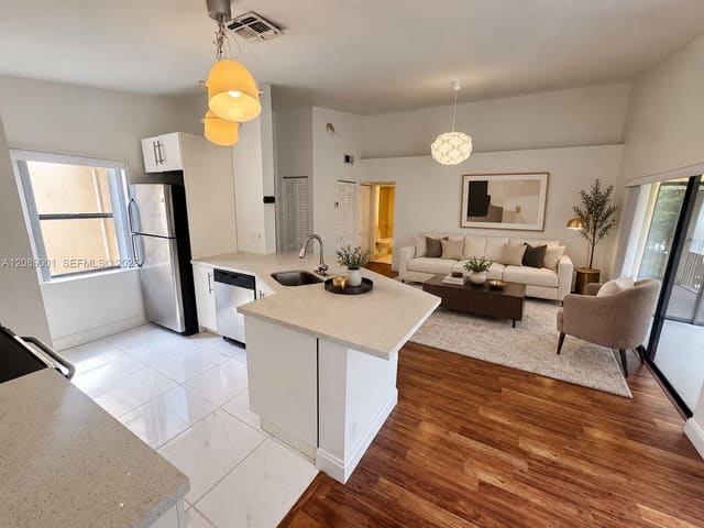9999 Summerbreeze Drive 212, Sunrise, FL 33322