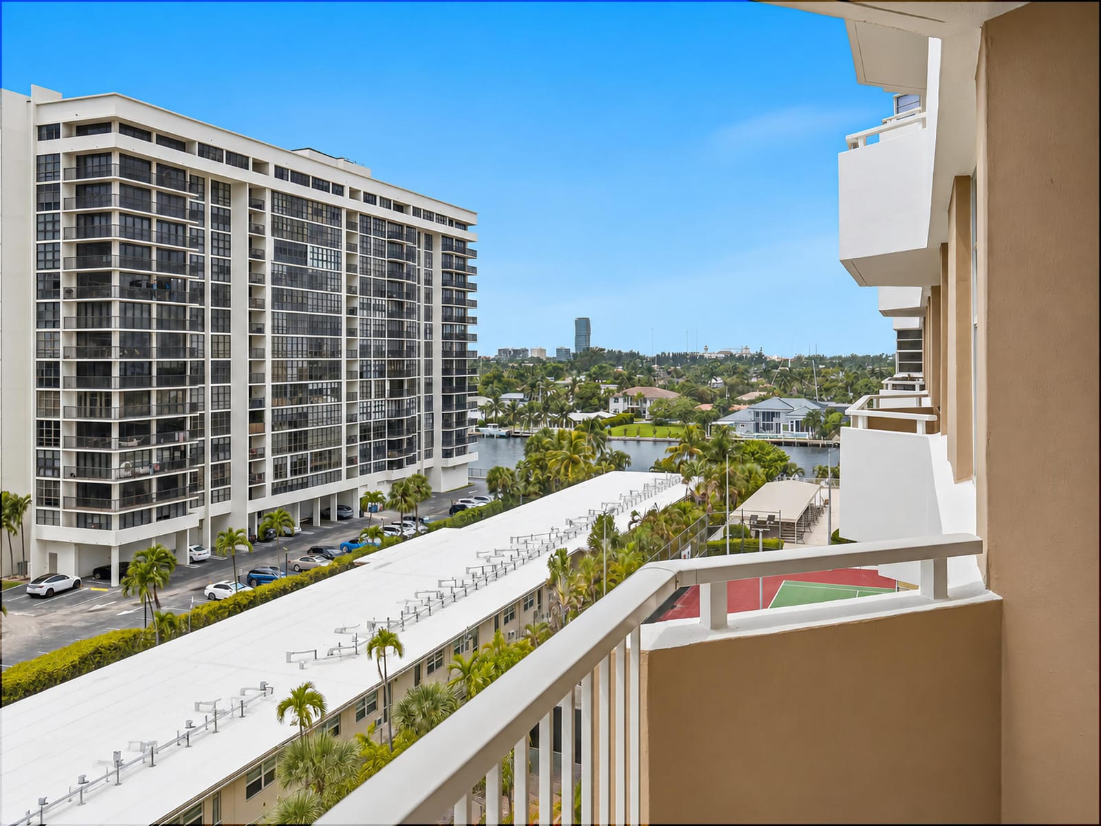 1985 S OCEAN Drive 6G — photo 2