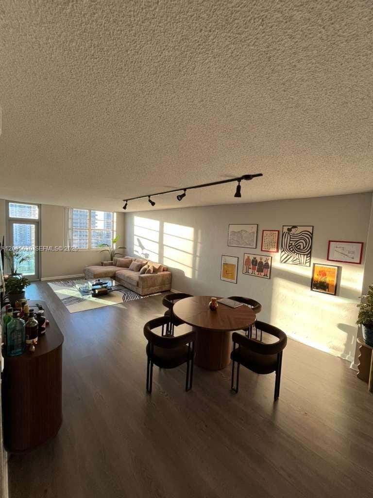 1 bedroom home for sale at 19390 Collins, Sunny Isles Beach, FL 33160 — $385,000