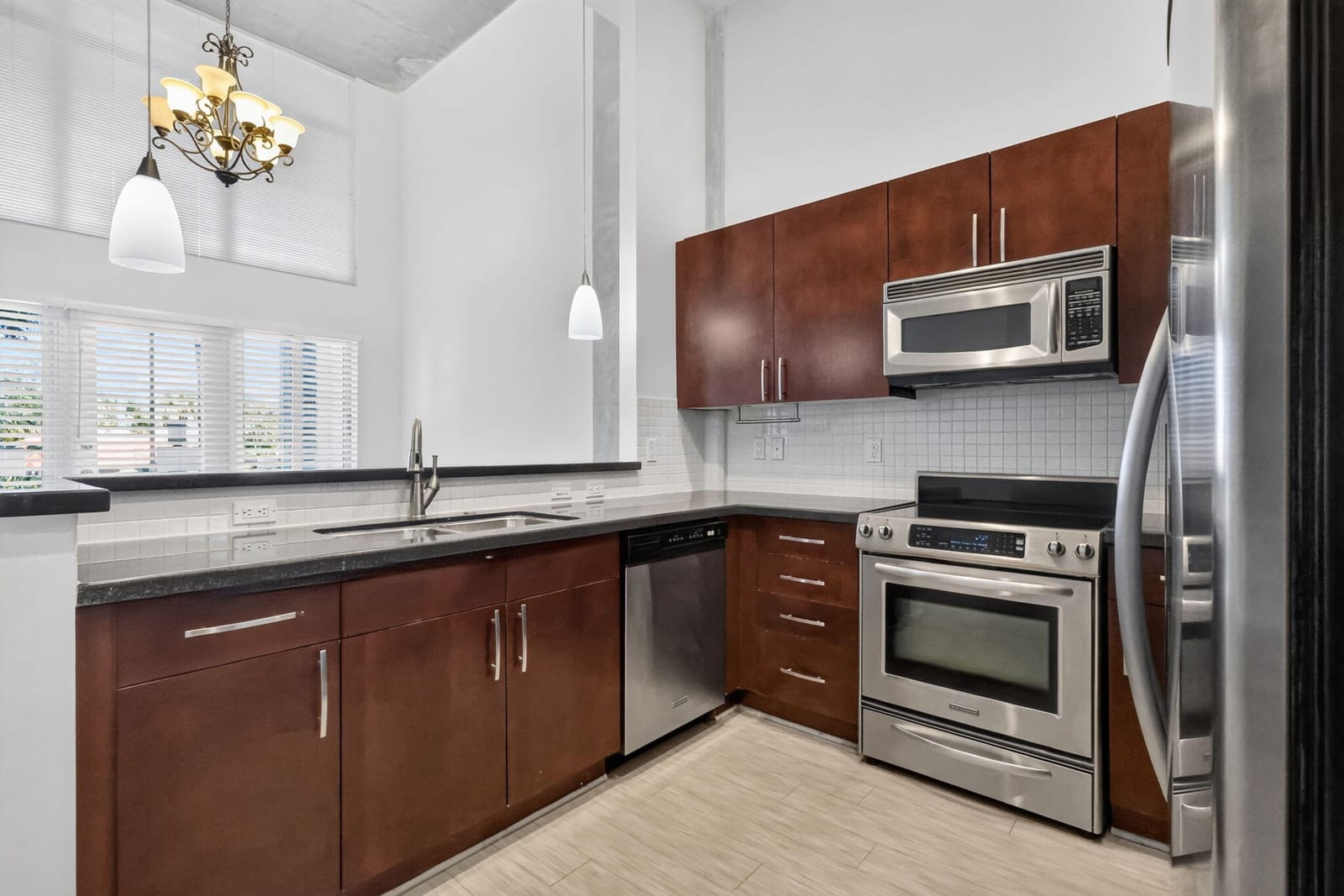 300 S Australian Avenue 128 — photo 6