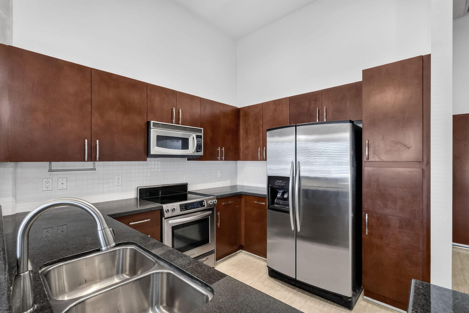 300 S Australian Avenue 128 — photo 10