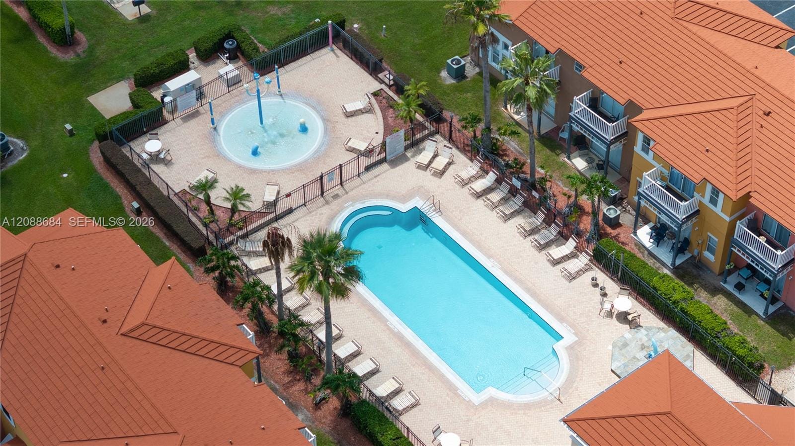985 Lake Berkley Drive, Kissimmee, FL 34746 photo 6