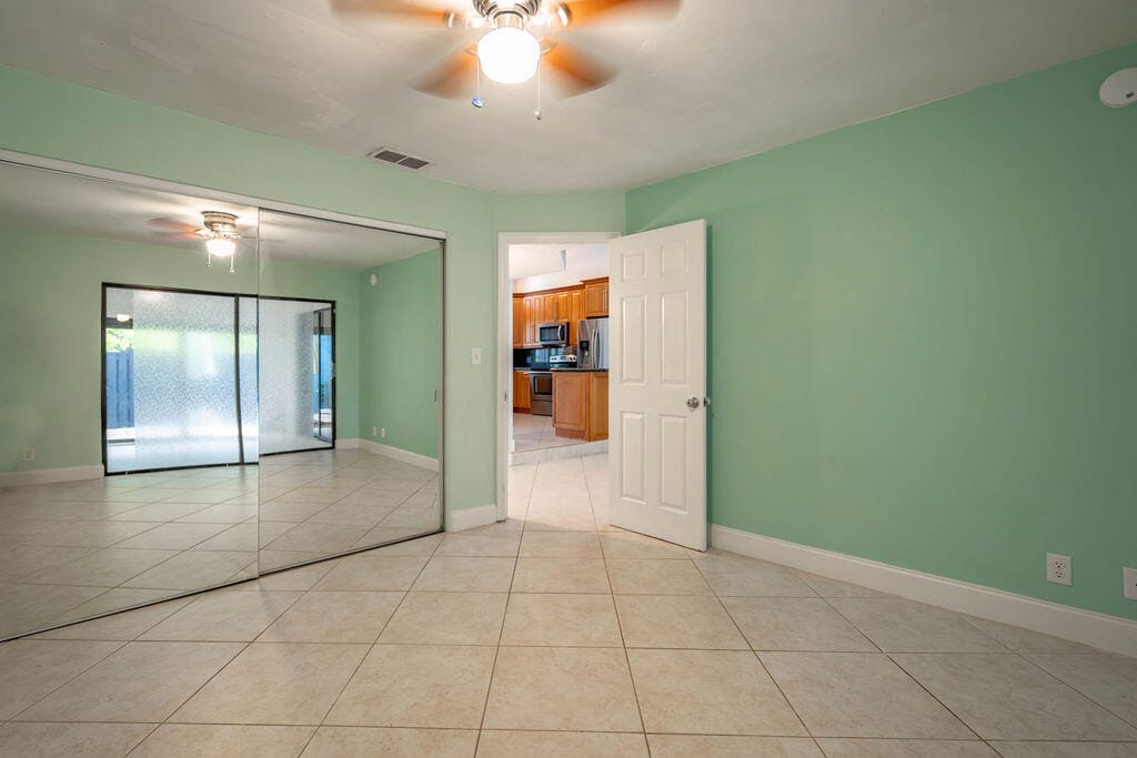 2840 S OAKLAND FOREST Drive 2703, Oakland Park, FL 33309 photo 16