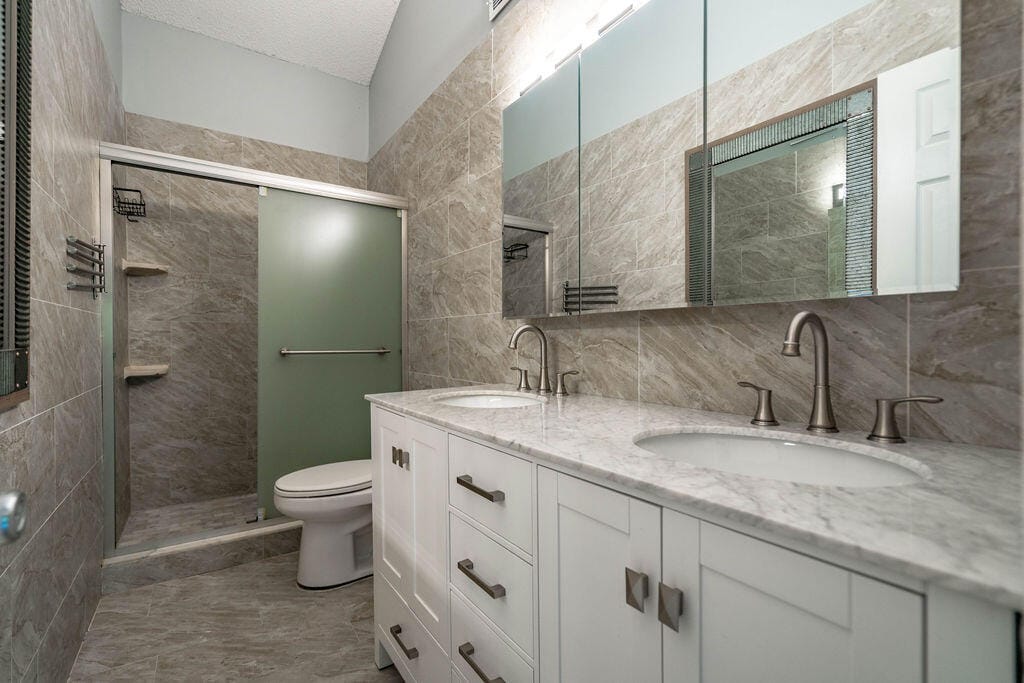 2840 S OAKLAND FOREST Drive 2703, Oakland Park, FL 33309 photo 25