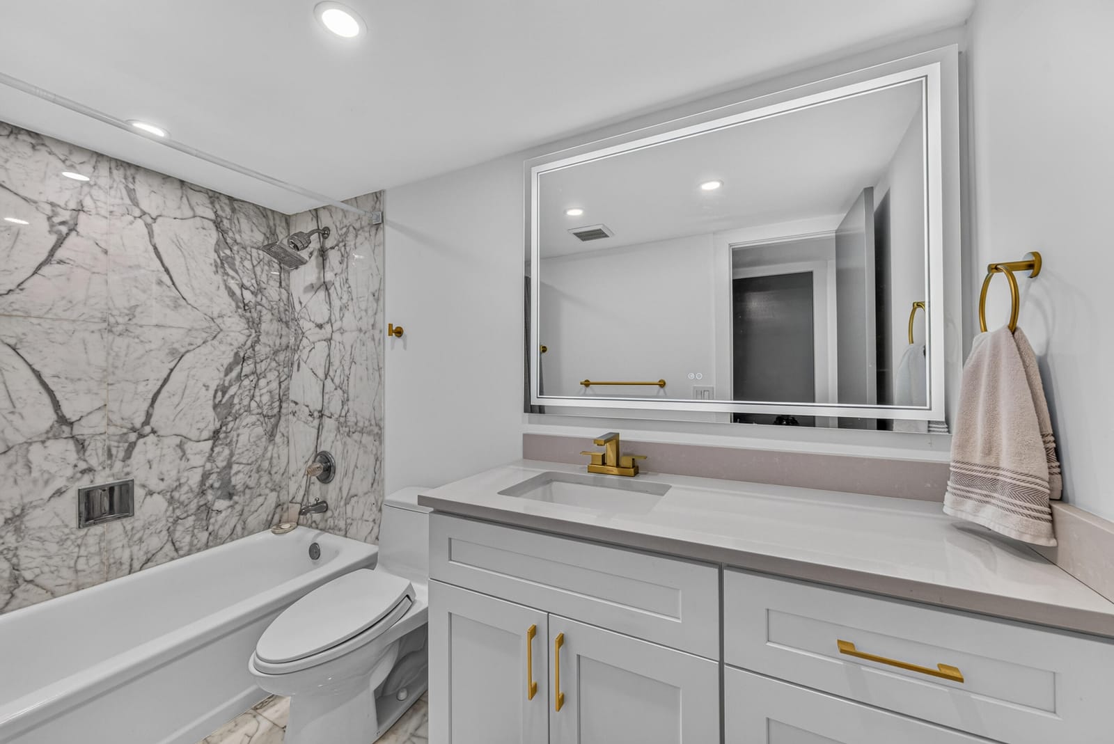1370 S Ocean Boulevard Apt 405, Pompano Beach, FL 33062 photo 18