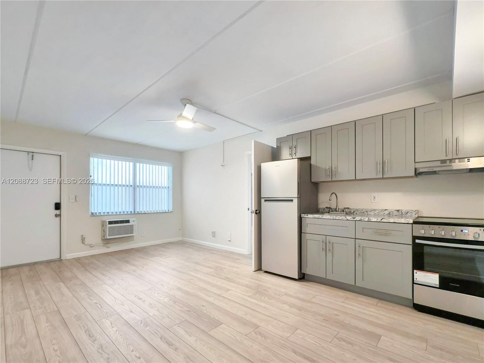 3211 SW 44th Street 108 — photo 5