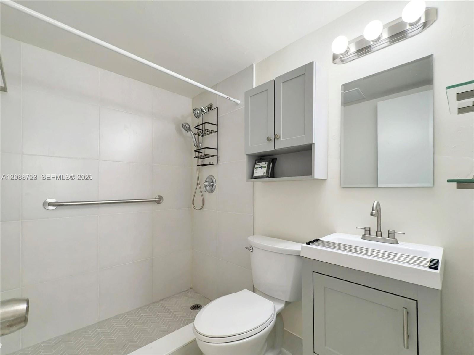 3211 SW 44th Street 108 — photo 8