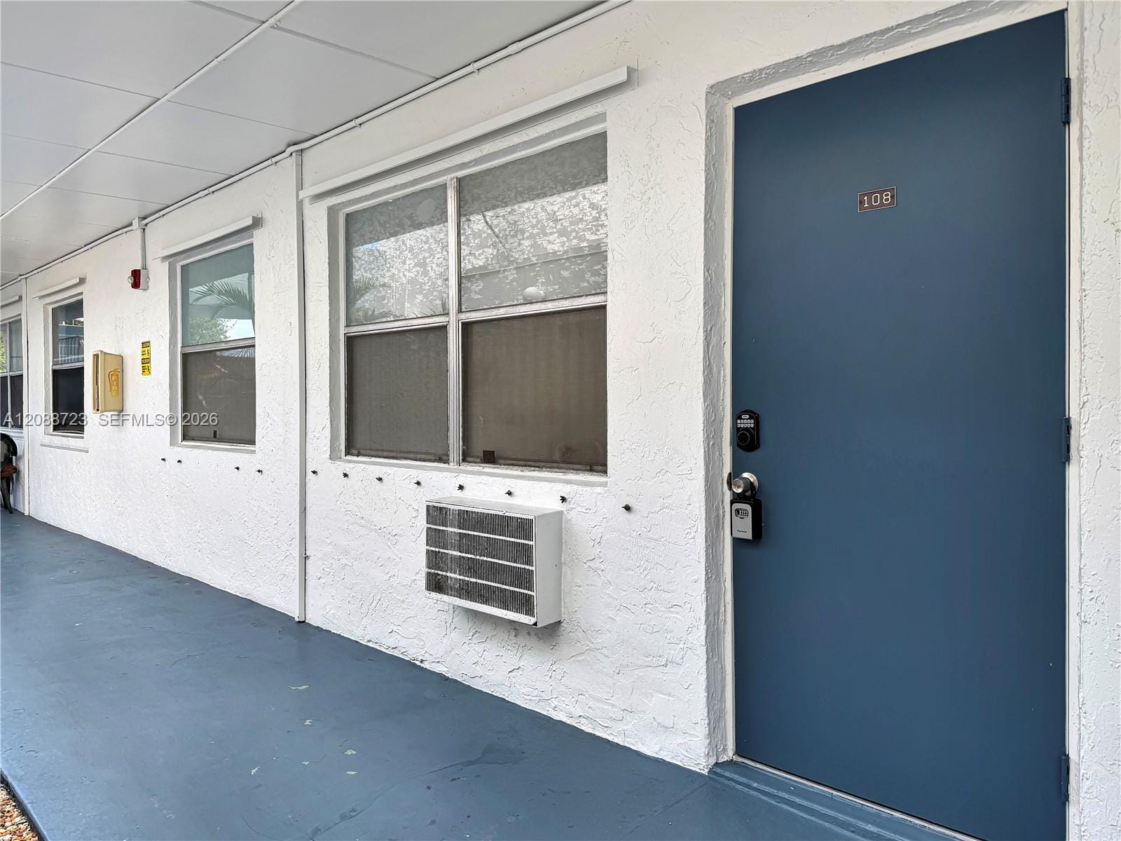 3211 SW 44th Street 108 — photo 9