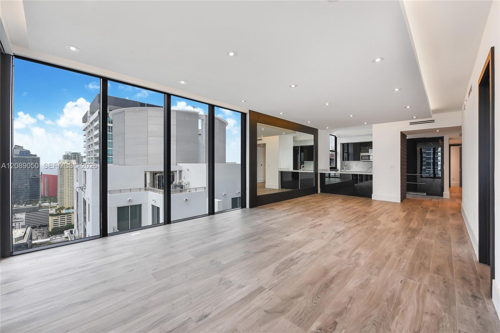 1010 Brickell Avenue 3905 — photo 5